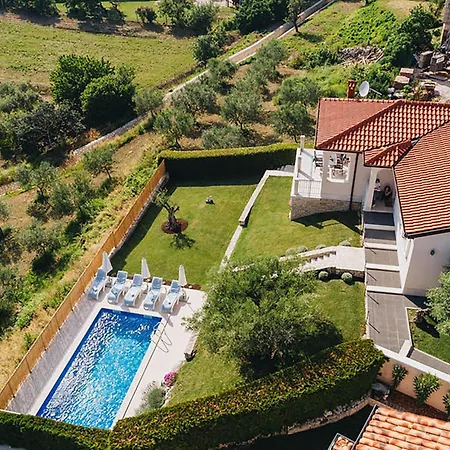 Stunning In With Wifi Ferienhaus